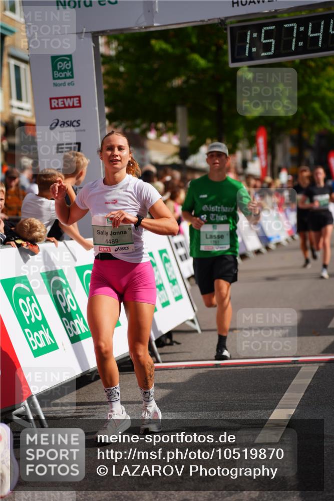 20.09.2026 - PSD Bank Halbmarathon LAZAROV Photography http://msf.ph/oto/10519870 20.09.2026 11:57:44 Ziel 1761, 2052, 2092, 2148, 2253, 2540, 3008, 3256, 3260, 3374, 4489 meine-sportfotos.de