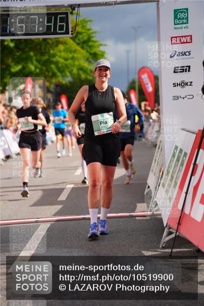 20.09.2026 - PSD Bank Halbmarathon LAZAROV Photography http://msf.ph/oto/10519900 20.09.2026 11:57:46 Ziel 1761, 2052, 2092, 2148, 2253, 2540, 3256, 3260, 3374, 3935, 4489 meine-sportfotos.de