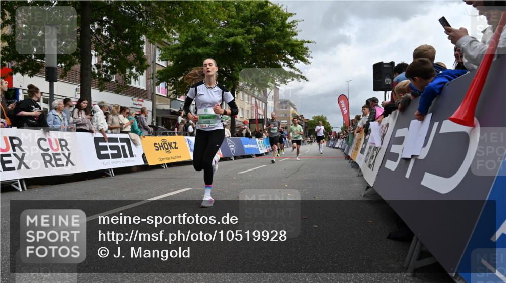 20.09.2026 - PSD Bank Halbmarathon J. Mangold http://msf.ph/oto/10519928 20.09.2026 11:50:15 Ziel 1309, 1602, 1902, 2258, 2371, 2627, 3513, 3576, 3961, 4104, 4660 meine-sportfotos.de