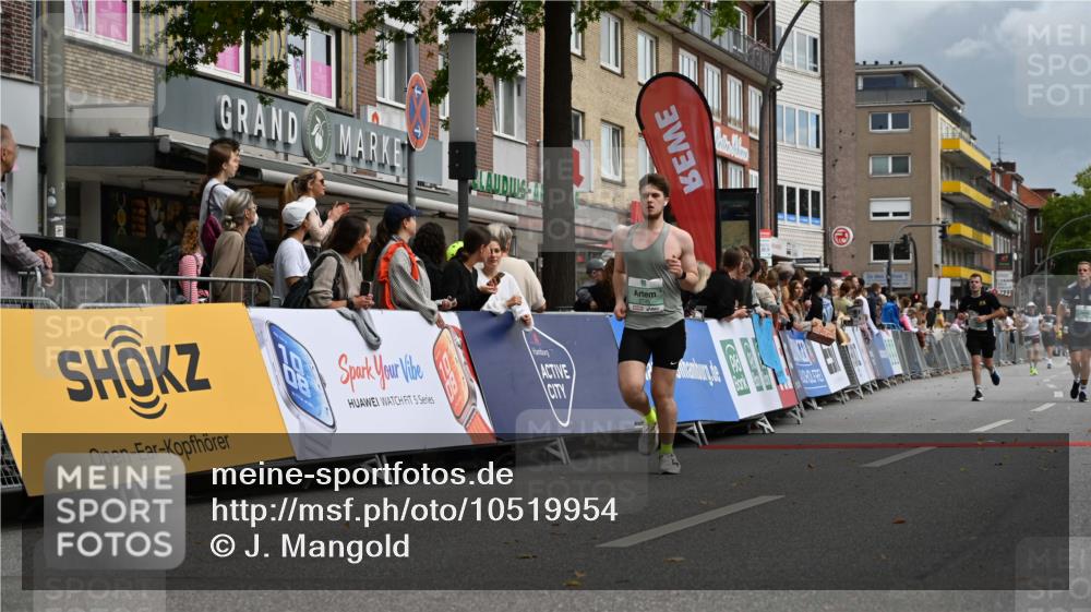 20.09.2026 - PSD Bank Halbmarathon J. Mangold http://msf.ph/oto/10519954 20.09.2026 11:50:28 Ziel 2273, 2304, 2745 meine-sportfotos.de