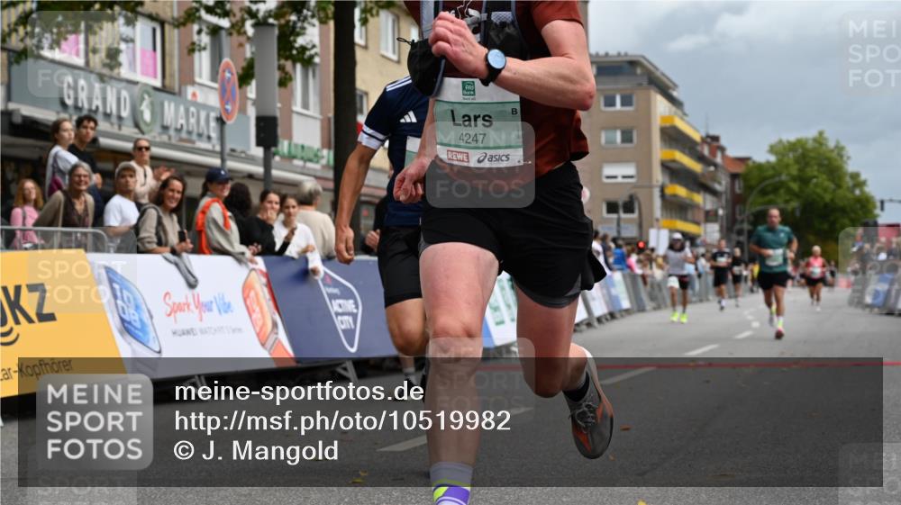 20.09.2026 - PSD Bank Halbmarathon J. Mangold http://msf.ph/oto/10519982 20.09.2026 11:50:34 Ziel 1763, 2273, 2304, 2745, 3323 meine-sportfotos.de