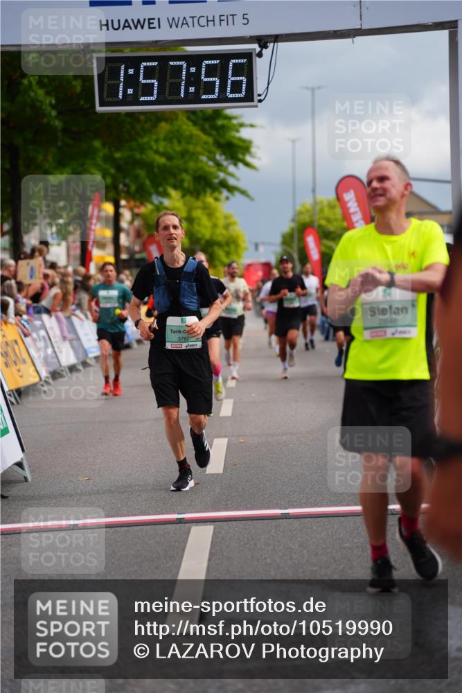 20.09.2026 - PSD Bank Halbmarathon LAZAROV Photography http://msf.ph/oto/10519990 20.09.2026 11:57:56 Ziel 1052, 1301, 1709, 1711, 2092, 2846, 3107, 3624, 3762, 3935, 4589 meine-sportfotos.de