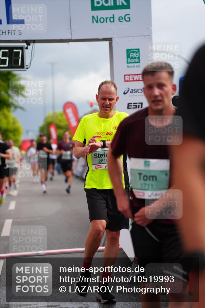 20.09.2026 - PSD Bank Halbmarathon LAZAROV Photography http://msf.ph/oto/10519993 20.09.2026 11:57:56 Ziel 1052, 1301, 1709, 1711, 2092, 2846, 3107, 3624, 3762, 3935, 4589 meine-sportfotos.de