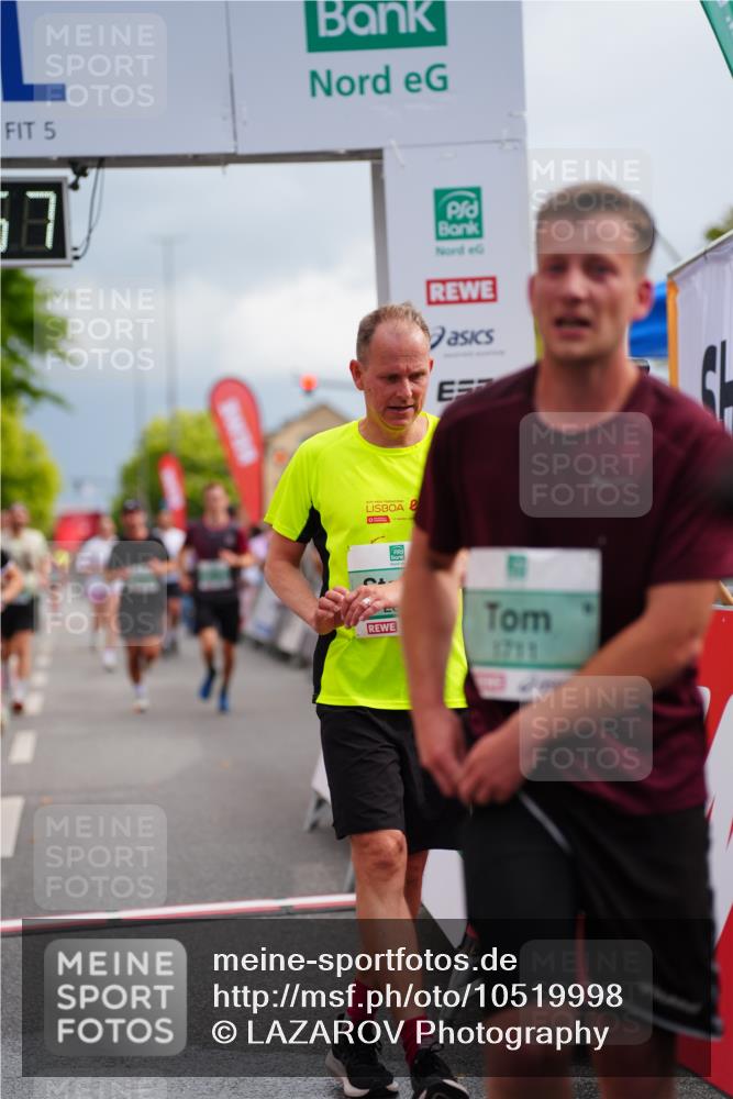 20.09.2026 - PSD Bank Halbmarathon LAZAROV Photography http://msf.ph/oto/10519998 20.09.2026 11:57:56 Ziel 1052, 1301, 1709, 1711, 2092, 2846, 3107, 3624, 3762, 3935, 4589 meine-sportfotos.de