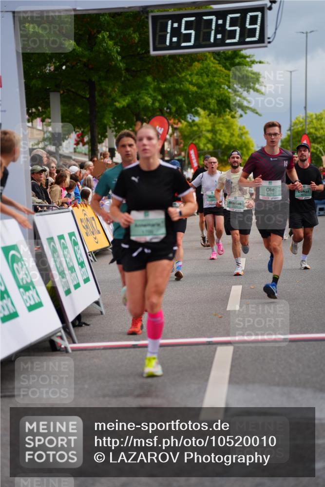 20.09.2026 - PSD Bank Halbmarathon LAZAROV Photography http://msf.ph/oto/10520010 20.09.2026 11:57:58 Ziel 1052, 1301, 1530, 1709, 1711, 2531, 2846, 3107, 3624, 3762, 4327, 4589, 4610 meine-sportfotos.de
