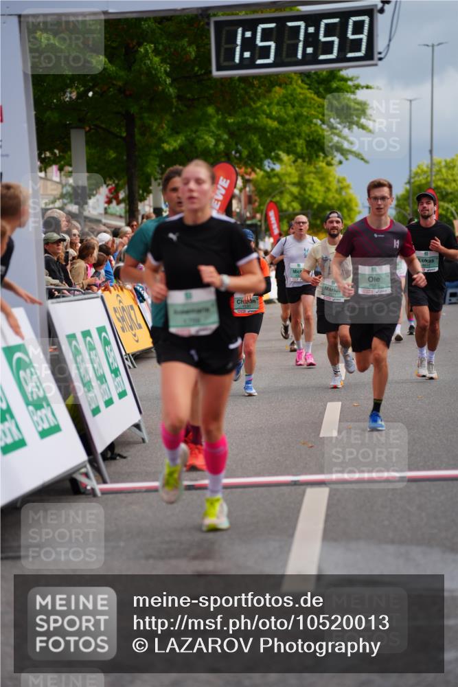 20.09.2026 - PSD Bank Halbmarathon LAZAROV Photography http://msf.ph/oto/10520013 20.09.2026 11:57:58 Ziel 1052, 1301, 1530, 1709, 1711, 2531, 2846, 3107, 3624, 3762, 4327, 4589, 4610 meine-sportfotos.de