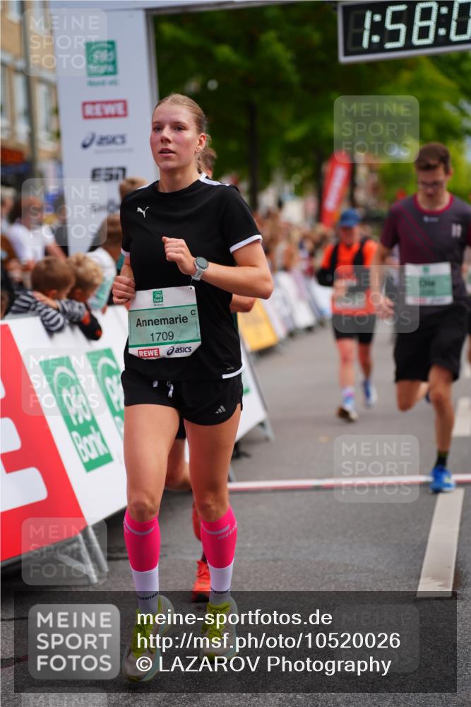 20.09.2026 - PSD Bank Halbmarathon LAZAROV Photography http://msf.ph/oto/10520026 20.09.2026 11:57:59 Ziel 1052, 1210, 1301, 1530, 1709, 1711, 2531, 2846, 3107, 3624, 3762, 3941, 4327, 4589, 4610 meine-sportfotos.de