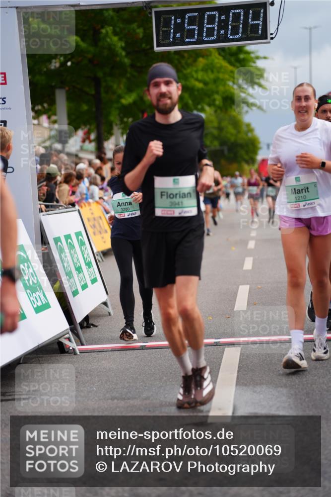 20.09.2026 - PSD Bank Halbmarathon LAZAROV Photography http://msf.ph/oto/10520069 20.09.2026 11:58:04 Ziel 1210, 1530, 1709, 2531, 2935, 3107, 3280, 3762, 3941, 4327, 4589, 4610 meine-sportfotos.de