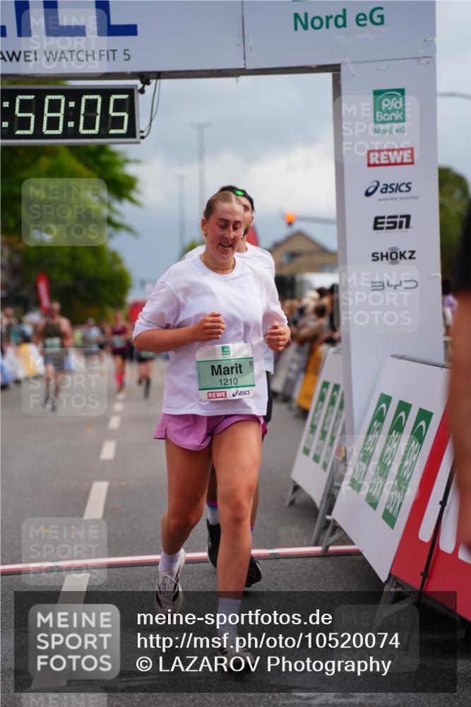 20.09.2026 - PSD Bank Halbmarathon LAZAROV Photography http://msf.ph/oto/10520074 20.09.2026 11:58:05 Ziel 1210, 1530, 1709, 2531, 2935, 3107, 3280, 3941, 4327, 4589, 4610 meine-sportfotos.de