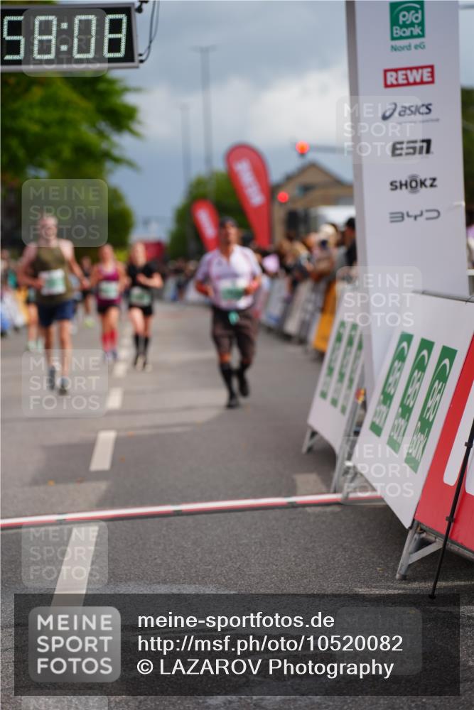 20.09.2026 - PSD Bank Halbmarathon LAZAROV Photography http://msf.ph/oto/10520082 20.09.2026 11:58:07 Ziel 1210, 1311, 1313, 1530, 2531, 2935, 3280, 3941, 4327, 4589, 4610 meine-sportfotos.de