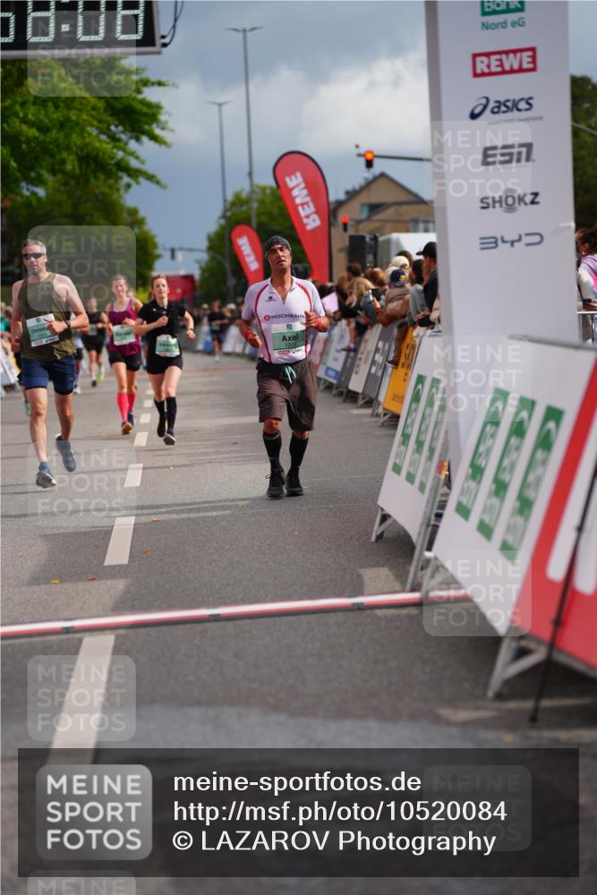 20.09.2026 - PSD Bank Halbmarathon LAZAROV Photography http://msf.ph/oto/10520084 20.09.2026 11:58:08 Ziel 1140, 1210, 1311, 1313, 1530, 1592, 2531, 2935, 3280, 3941, 4327, 4610 meine-sportfotos.de