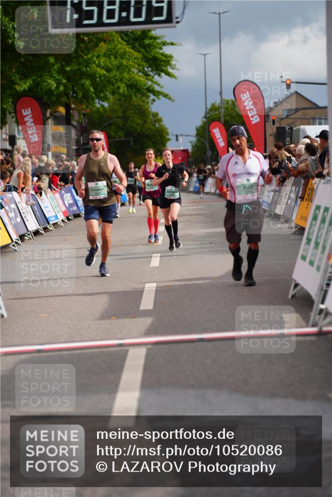 20.09.2026 - PSD Bank Halbmarathon LAZAROV Photography http://msf.ph/oto/10520086 20.09.2026 11:58:08 Ziel 1140, 1210, 1311, 1313, 1530, 1592, 2531, 2935, 3280, 3941, 4327, 4610 meine-sportfotos.de
