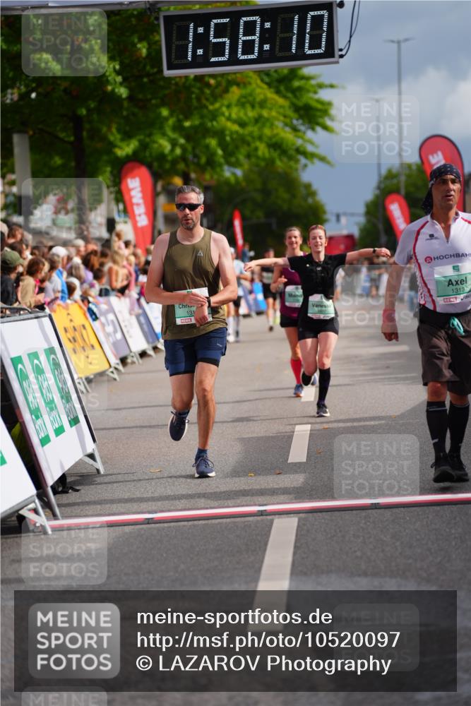 20.09.2026 - PSD Bank Halbmarathon LAZAROV Photography http://msf.ph/oto/10520097 20.09.2026 11:58:10 Ziel 1140, 1210, 1311, 1313, 1592, 2935, 3280, 3941 meine-sportfotos.de