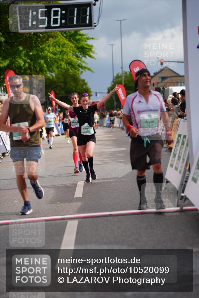 20.09.2026 - PSD Bank Halbmarathon LAZAROV Photography http://msf.ph/oto/10520099 20.09.2026 11:58:10 Ziel 1140, 1210, 1311, 1313, 1592, 2935, 3280, 3941 meine-sportfotos.de