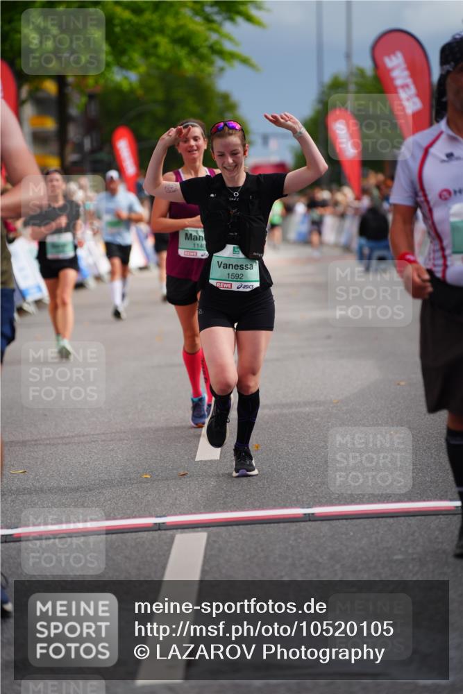 20.09.2026 - PSD Bank Halbmarathon LAZAROV Photography http://msf.ph/oto/10520105 20.09.2026 11:58:11 Ziel 1140, 1210, 1311, 1313, 1592, 2448, 2935, 3280, 3941 meine-sportfotos.de