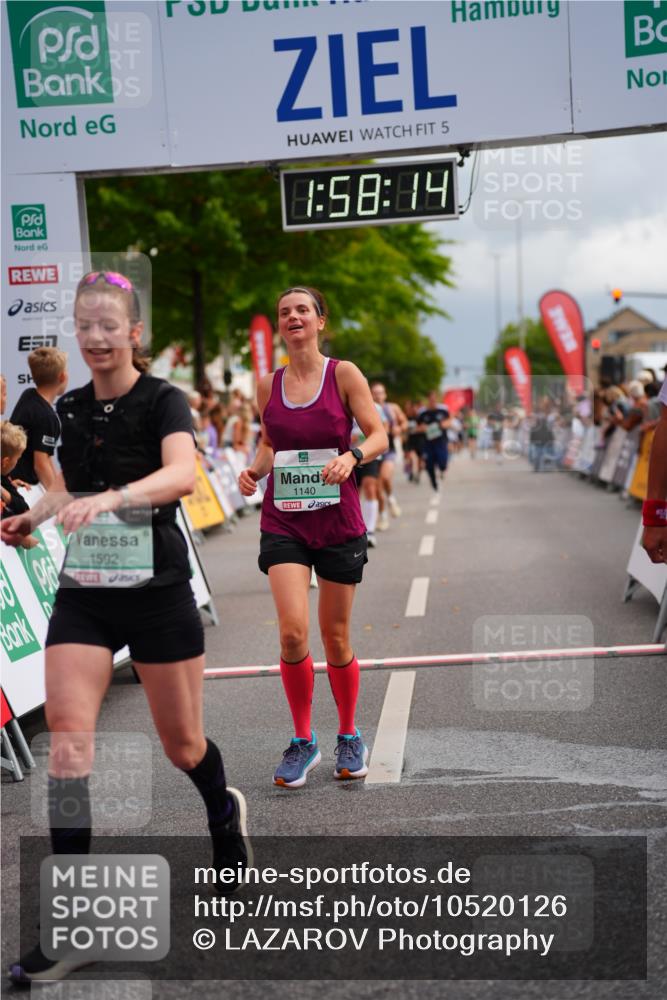 20.09.2026 - PSD Bank Halbmarathon LAZAROV Photography http://msf.ph/oto/10520126 20.09.2026 11:58:14 Ziel 1140, 1311, 1313, 1592, 2448, 4597, 4635 meine-sportfotos.de