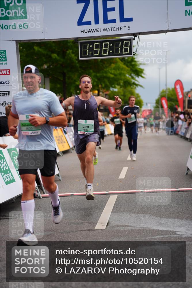 20.09.2026 - PSD Bank Halbmarathon LAZAROV Photography http://msf.ph/oto/10520154 20.09.2026 11:58:18 Ziel 1020, 1140, 1311, 1313, 1406, 1592, 2448, 2900, 2993, 4528, 4597, 4635 meine-sportfotos.de
