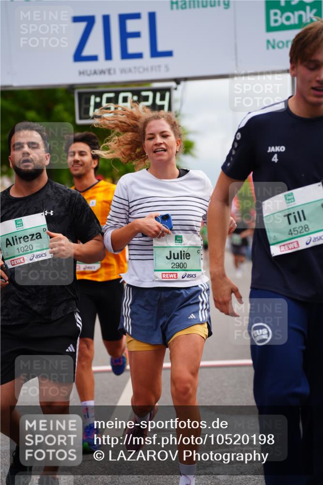 20.09.2026 - PSD Bank Halbmarathon LAZAROV Photography http://msf.ph/oto/10520198 20.09.2026 11:58:24 Ziel 1020, 1406, 2585, 2900, 2993, 4528, 4597, 4635, 4659 meine-sportfotos.de