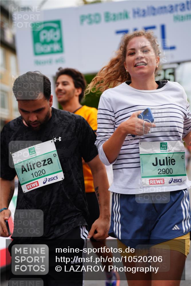 20.09.2026 - PSD Bank Halbmarathon LAZAROV Photography http://msf.ph/oto/10520206 20.09.2026 11:58:24 Ziel 1020, 1406, 2585, 2900, 2993, 4528, 4597, 4635, 4659 meine-sportfotos.de