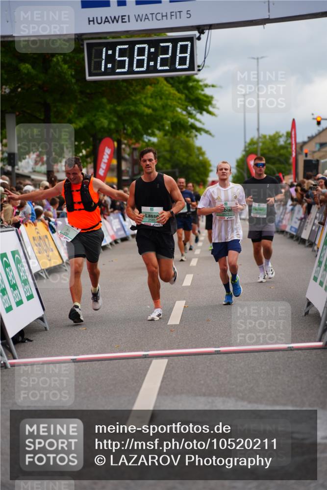 20.09.2026 - PSD Bank Halbmarathon LAZAROV Photography http://msf.ph/oto/10520211 20.09.2026 11:58:27 Ziel 1020, 1406, 2577, 2585, 2900, 2993, 4528, 4641, 4659, 4750 meine-sportfotos.de