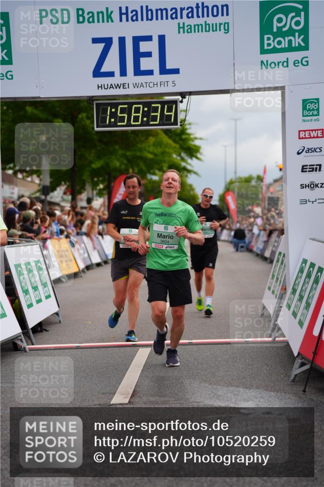 20.09.2026 - PSD Bank Halbmarathon LAZAROV Photography http://msf.ph/oto/10520259 20.09.2026 11:58:34 Ziel 1398, 1621, 2577, 2585, 2612, 3604, 3801, 4623, 4641, 4750 meine-sportfotos.de