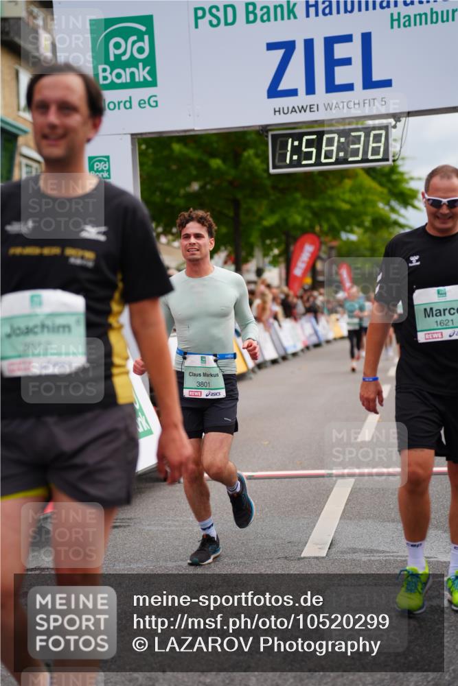20.09.2026 - PSD Bank Halbmarathon LAZAROV Photography http://msf.ph/oto/10520299 20.09.2026 11:58:37 Ziel 1398, 1621, 2577, 2612, 3490, 3604, 3801, 4623, 4641, 4750 meine-sportfotos.de