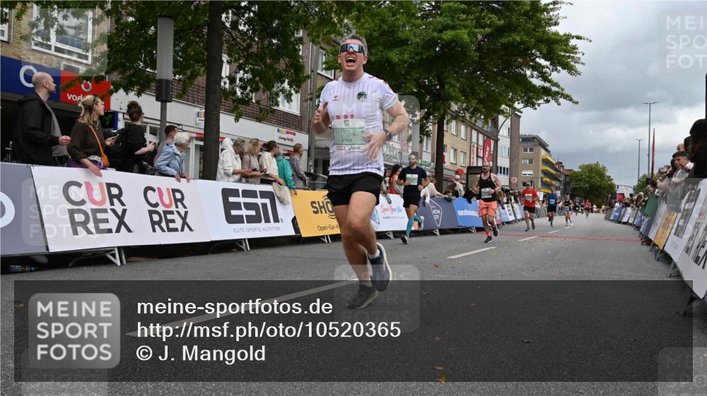 20.09.2026 - PSD Bank Halbmarathon J. Mangold http://msf.ph/oto/10520365 20.09.2026 11:52:27 Ziel 1254, 1732, 1853, 2028, 2113, 3227, 3515, 4071, 4768 meine-sportfotos.de