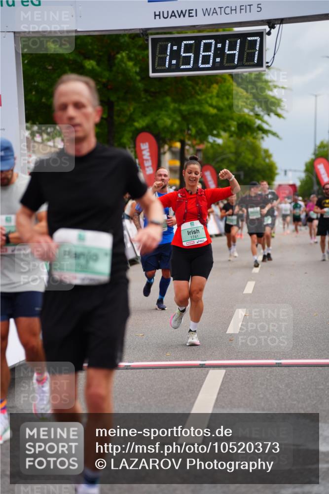 20.09.2026 - PSD Bank Halbmarathon LAZAROV Photography http://msf.ph/oto/10520373 20.09.2026 11:58:47 Ziel 1741, 1795, 1936, 1956, 2290, 3183, 3490, 4013, 4570, 4572 meine-sportfotos.de