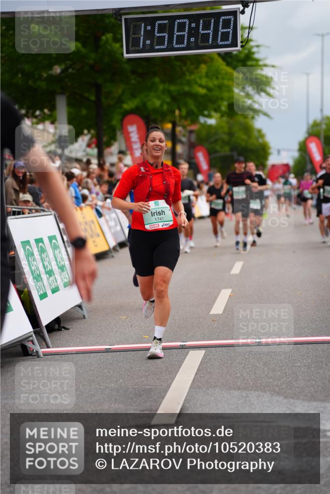 20.09.2026 - PSD Bank Halbmarathon LAZAROV Photography http://msf.ph/oto/10520383 20.09.2026 11:58:47 Ziel 1741, 1795, 1936, 1956, 2290, 3183, 3490, 4013, 4570, 4572 meine-sportfotos.de
