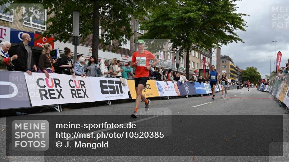 20.09.2026 - PSD Bank Halbmarathon J. Mangold http://msf.ph/oto/10520385 20.09.2026 11:52:31 Ziel 1853, 2028, 2113, 3227, 3515, 4768 meine-sportfotos.de