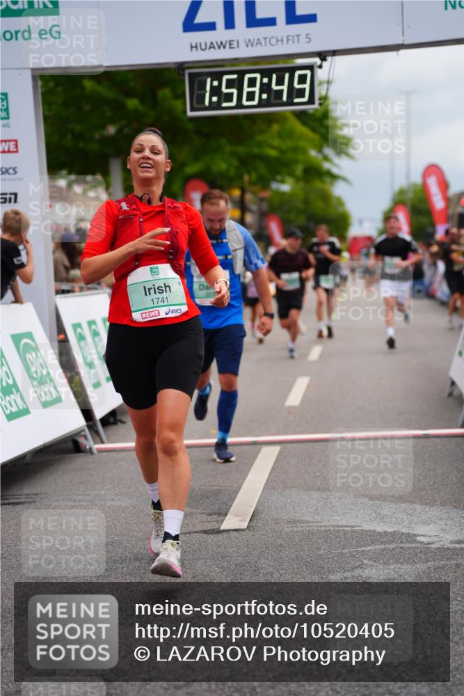 20.09.2026 - PSD Bank Halbmarathon LAZAROV Photography http://msf.ph/oto/10520405 20.09.2026 11:58:49 Ziel 1304, 1741, 1795, 1936, 1956, 2290, 3183, 3447, 3490, 3598, 4013, 4570, 4572 meine-sportfotos.de