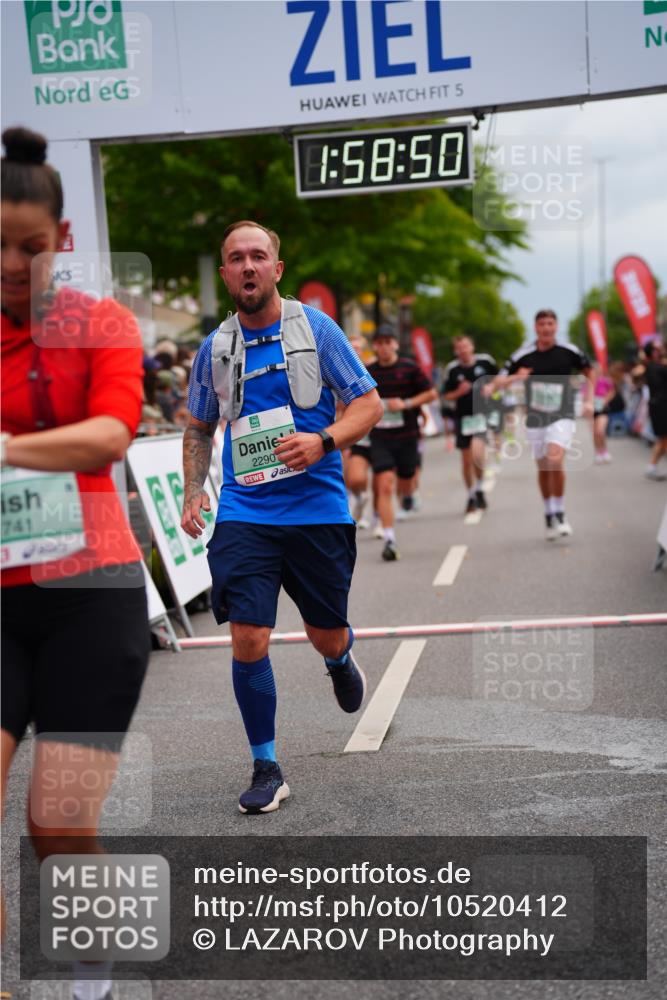 20.09.2026 - PSD Bank Halbmarathon LAZAROV Photography http://msf.ph/oto/10520412 20.09.2026 11:58:50 Ziel 1304, 1741, 1795, 1936, 1956, 2290, 3183, 3447, 3598, 4013, 4570, 4572 meine-sportfotos.de