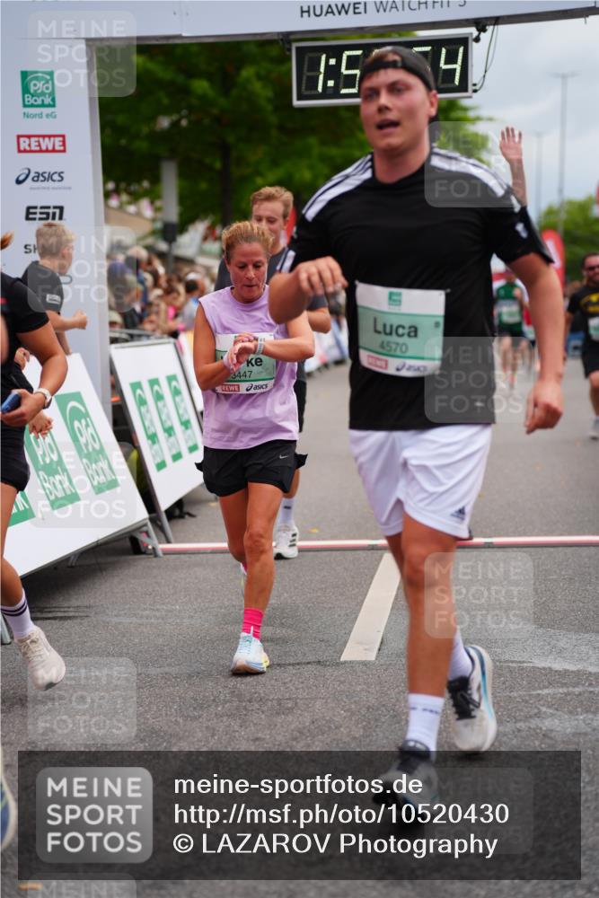 20.09.2026 - PSD Bank Halbmarathon LAZAROV Photography http://msf.ph/oto/10520430 20.09.2026 11:58:53 Ziel 1035, 1251, 1304, 1741, 1795, 1936, 2290, 3447, 3598, 3810, 4013, 4355, 4570, 4572 meine-sportfotos.de