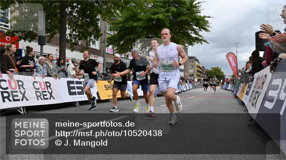 20.09.2026 - PSD Bank Halbmarathon J. Mangold http://msf.ph/oto/10520438 20.09.2026 11:52:49 Ziel 1365, 2528, 3018, 3041, 3050, 3505, 4020, 4451, 4624, 4757 meine-sportfotos.de