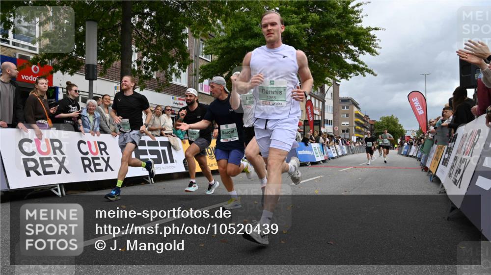 20.09.2026 - PSD Bank Halbmarathon J. Mangold http://msf.ph/oto/10520439 20.09.2026 11:52:49 Ziel 1365, 2528, 3018, 3041, 3050, 3505, 4020, 4451, 4624, 4757 meine-sportfotos.de