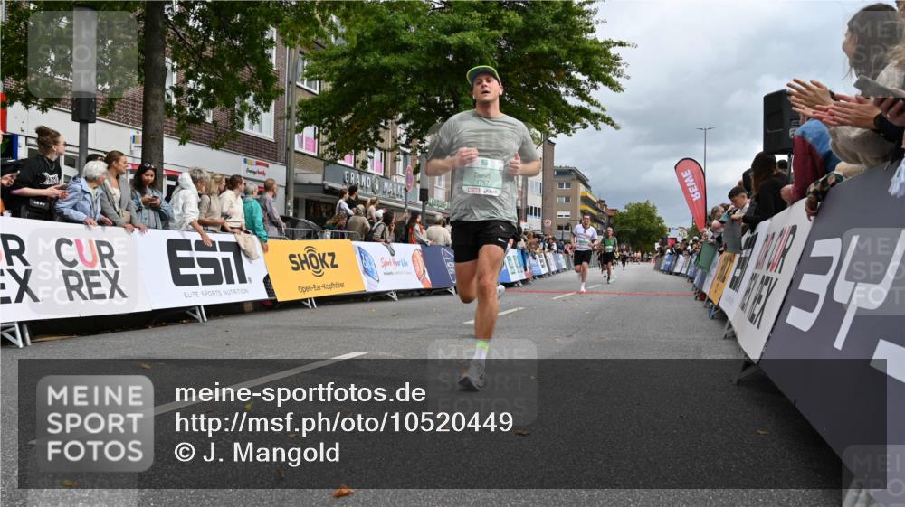 20.09.2026 - PSD Bank Halbmarathon J. Mangold http://msf.ph/oto/10520449 20.09.2026 11:52:53 Ziel 1365, 2528, 2870, 3041, 3050, 3371, 3505, 4020, 4451, 4624, 4757 meine-sportfotos.de