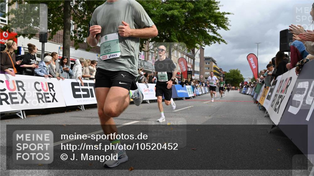 20.09.2026 - PSD Bank Halbmarathon J. Mangold http://msf.ph/oto/10520452 20.09.2026 11:52:53 Ziel 1365, 2528, 2870, 3041, 3050, 3371, 3505, 4020, 4451, 4624, 4757 meine-sportfotos.de
