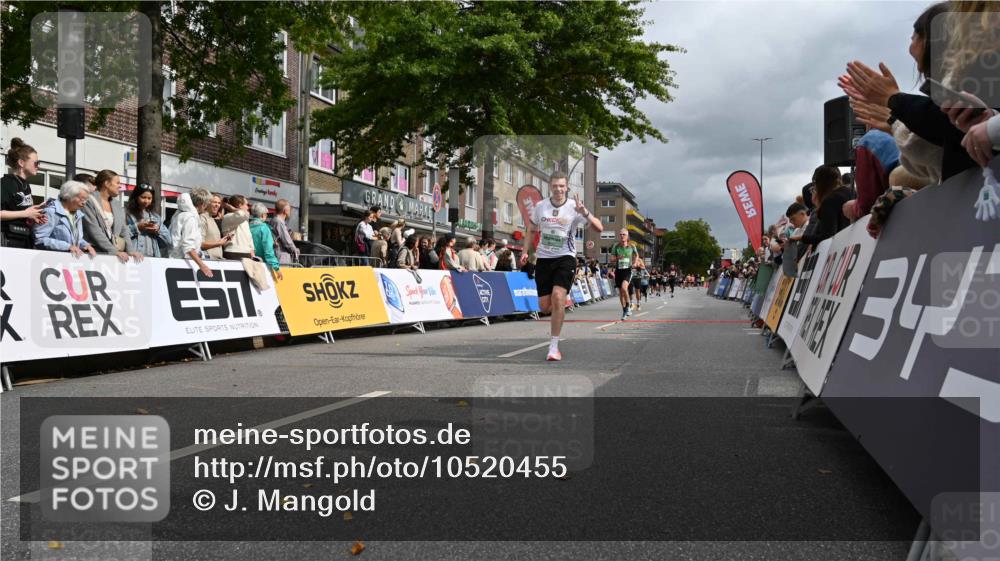 20.09.2026 - PSD Bank Halbmarathon J. Mangold http://msf.ph/oto/10520455 20.09.2026 11:52:55 Ziel 1365, 2528, 2870, 3041, 3050, 3371, 3505, 4451, 4624, 4757 meine-sportfotos.de
