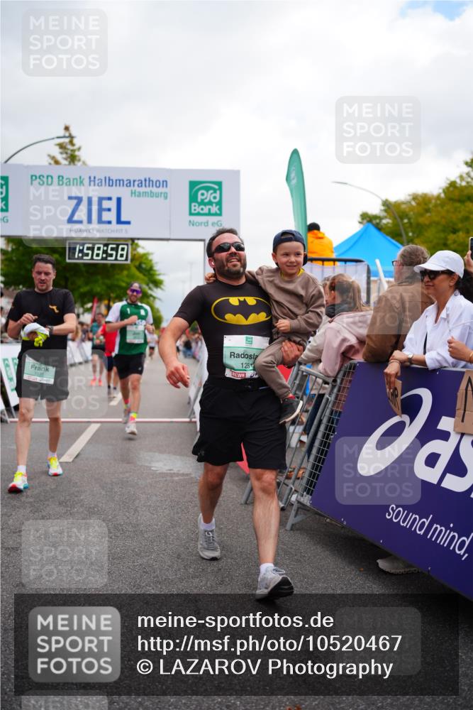 20.09.2026 - PSD Bank Halbmarathon LAZAROV Photography http://msf.ph/oto/10520467 20.09.2026 11:58:57 Ziel 1035, 1251, 1304, 1936, 2290, 3447, 3598, 3718, 3810, 4029, 4355, 4570, 4572, 4694, 4738 meine-sportfotos.de
