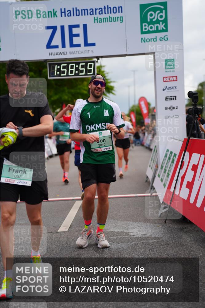20.09.2026 - PSD Bank Halbmarathon LAZAROV Photography http://msf.ph/oto/10520474 20.09.2026 11:58:58 Ziel 1035, 1251, 1304, 1936, 3447, 3598, 3718, 3810, 4029, 4355, 4570, 4572, 4694, 4738 meine-sportfotos.de