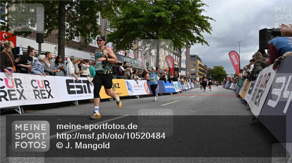 20.09.2026 - PSD Bank Halbmarathon J. Mangold http://msf.ph/oto/10520484 20.09.2026 11:53:01 Ziel 1046, 1666, 1701, 2286, 2650, 2870, 3041, 3371, 4624 meine-sportfotos.de