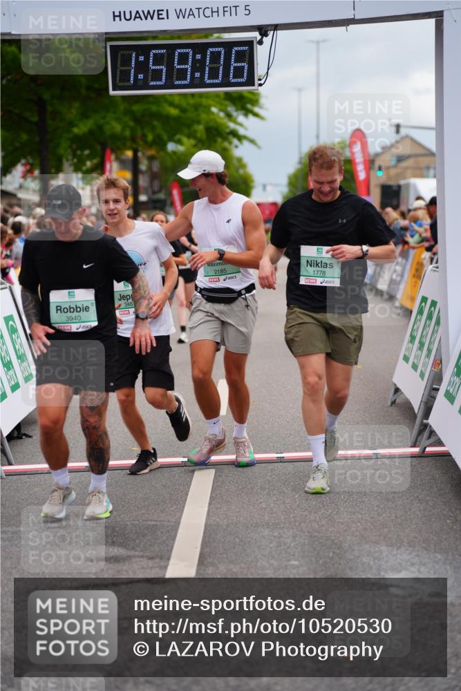 20.09.2026 - PSD Bank Halbmarathon LAZAROV Photography http://msf.ph/oto/10520530 20.09.2026 11:59:06 Ziel 1197, 1519, 1778, 2050, 2185, 3112, 3150, 3467, 3718, 3940, 4029, 4223, 4286, 4694, 4738 meine-sportfotos.de