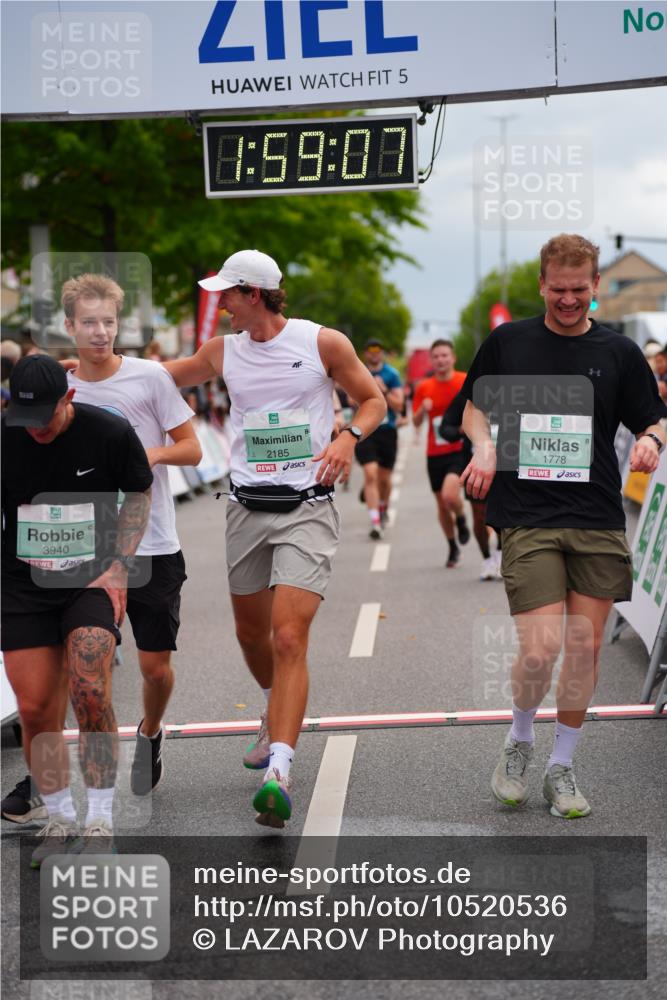 20.09.2026 - PSD Bank Halbmarathon LAZAROV Photography http://msf.ph/oto/10520536 20.09.2026 11:59:06 Ziel 1197, 1519, 1778, 2050, 2185, 3112, 3150, 3467, 3718, 3940, 4029, 4223, 4286, 4694, 4738 meine-sportfotos.de
