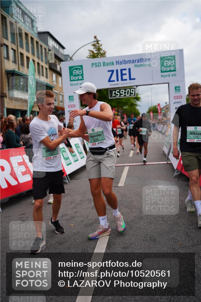 20.09.2026 - PSD Bank Halbmarathon LAZAROV Photography http://msf.ph/oto/10520561 20.09.2026 11:59:08 Ziel 1197, 1519, 1778, 2050, 2185, 3112, 3150, 3194, 3467, 3940, 4029, 4223, 4286, 4694, 4738 meine-sportfotos.de
