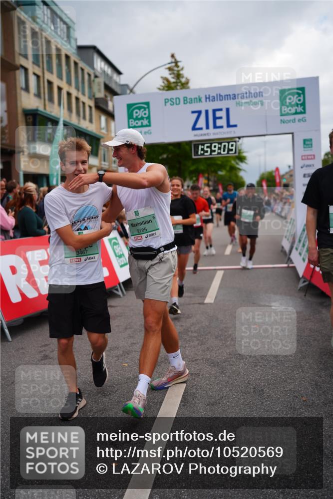 20.09.2026 - PSD Bank Halbmarathon LAZAROV Photography http://msf.ph/oto/10520569 20.09.2026 11:59:08 Ziel 1197, 1519, 1778, 2050, 2185, 3112, 3150, 3194, 3467, 3940, 4029, 4223, 4286, 4694, 4738 meine-sportfotos.de