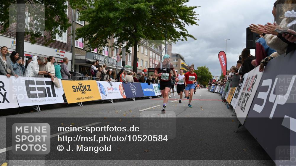 20.09.2026 - PSD Bank Halbmarathon J. Mangold http://msf.ph/oto/10520584 20.09.2026 11:53:23 Ziel 1528, 2106, 2350, 2611, 3154, 3376, 3678, 3702, 3867, 4025, 4770 meine-sportfotos.de