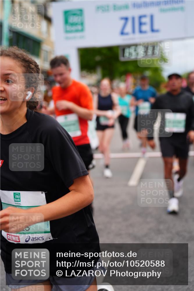20.09.2026 - PSD Bank Halbmarathon LAZAROV Photography http://msf.ph/oto/10520588 20.09.2026 11:59:10 Ziel 1197, 1519, 1778, 2050, 2185, 3112, 3150, 3194, 3467, 3940, 4223, 4286, 4591 meine-sportfotos.de