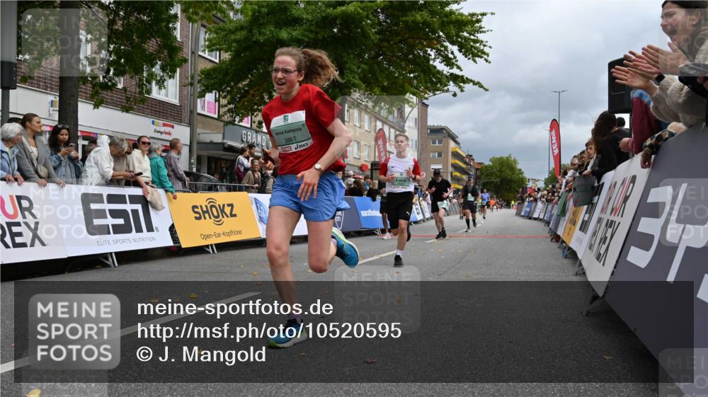 20.09.2026 - PSD Bank Halbmarathon J. Mangold http://msf.ph/oto/10520595 20.09.2026 11:53:24 Ziel 1462, 1528, 1961, 2106, 2350, 2611, 3376, 3678, 3702, 3867, 4021, 4025, 4770 meine-sportfotos.de