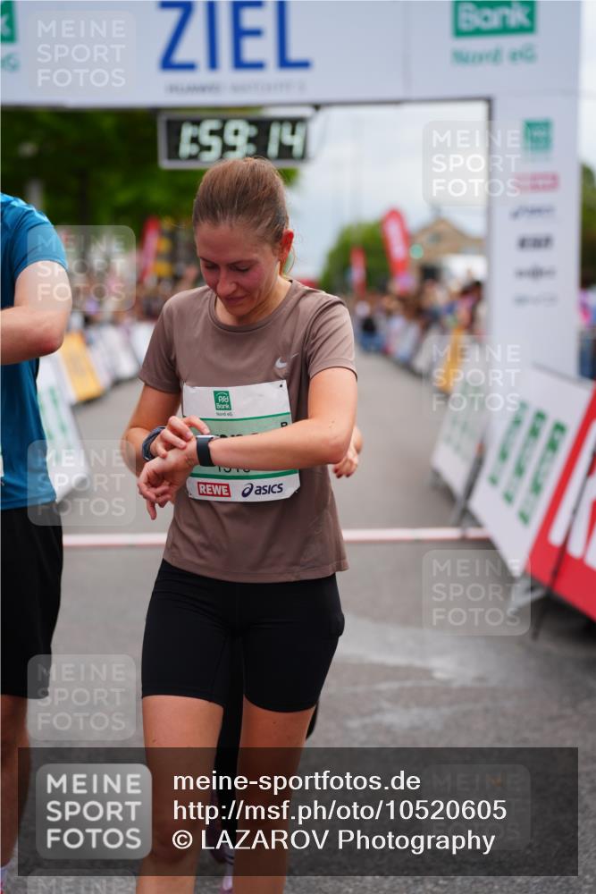 20.09.2026 - PSD Bank Halbmarathon LAZAROV Photography http://msf.ph/oto/10520605 20.09.2026 11:59:13 Ziel 1197, 1519, 1749, 1778, 2050, 2185, 3112, 3150, 3194, 3467, 3940, 4223, 4286, 4591 meine-sportfotos.de