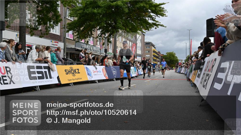 20.09.2026 - PSD Bank Halbmarathon J. Mangold http://msf.ph/oto/10520614 20.09.2026 11:53:28 Ziel 1462, 1961, 2611, 3678, 3702, 3840, 3867, 4021, 4426, 4770 meine-sportfotos.de
